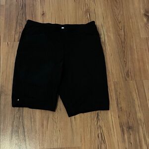 Kim Rogers Women's Classic Black Bermudas